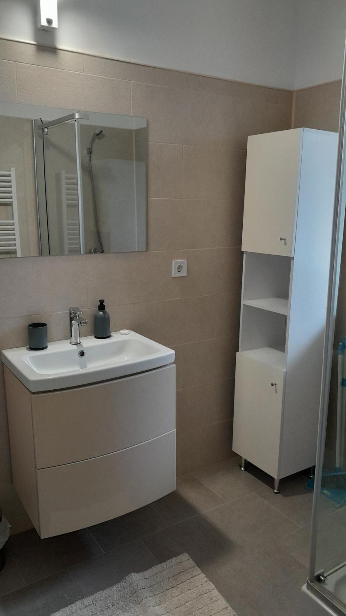 Apartament King Cisnadie Appartement Buitenkant foto